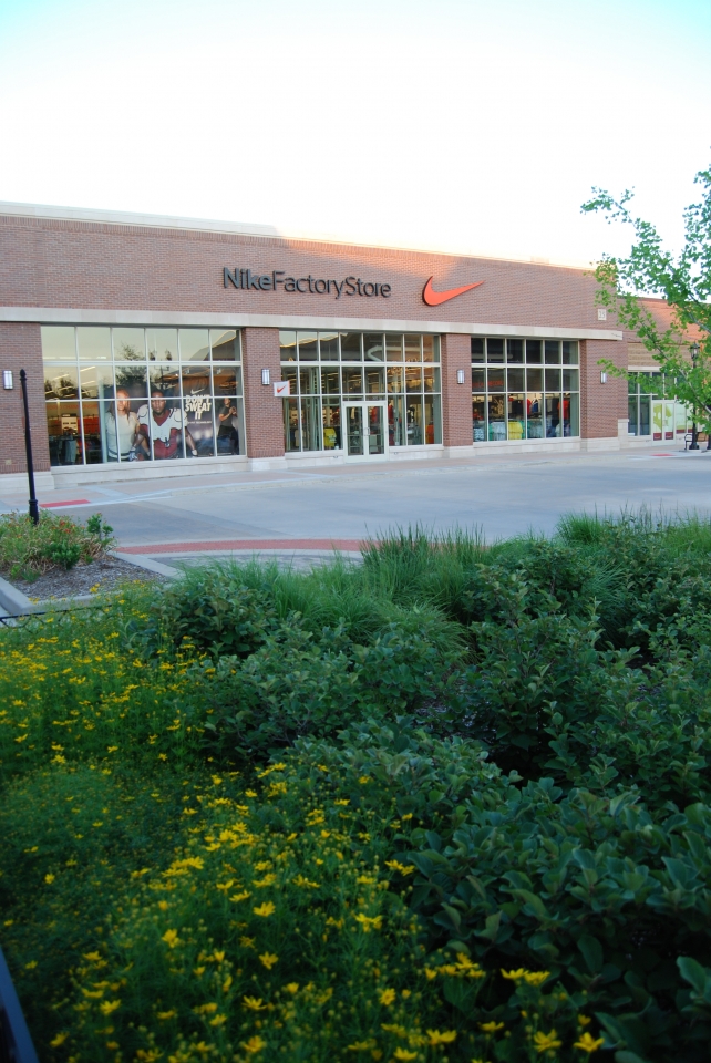 nike outlet at the meadows